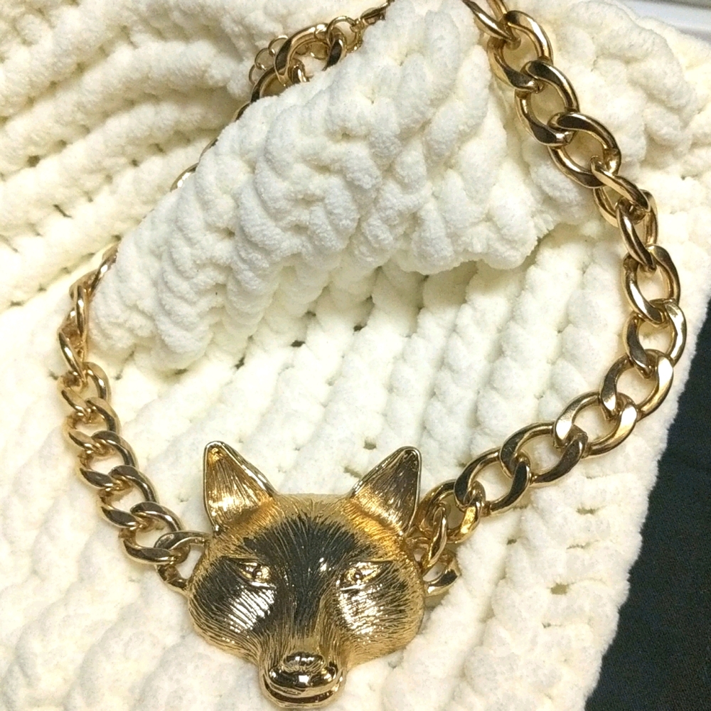 Fox gold necklace
